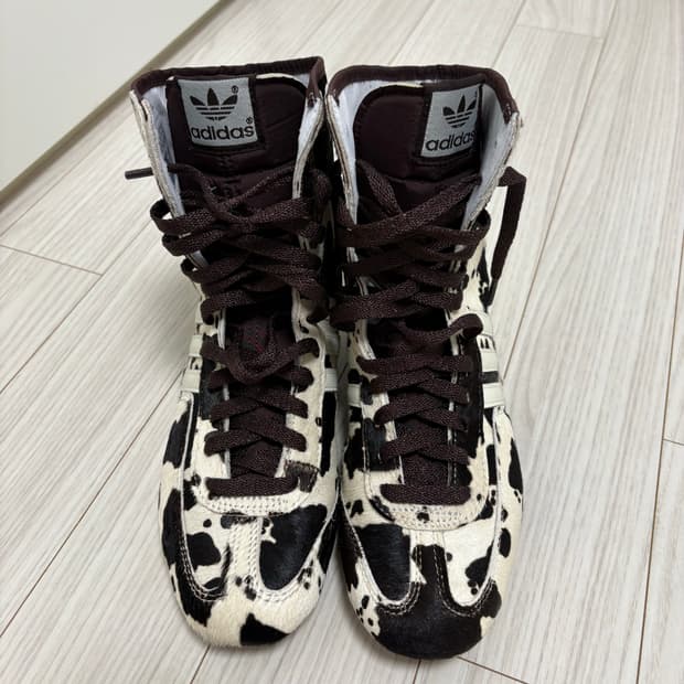 아디다스 라산트 미드 240사이즈