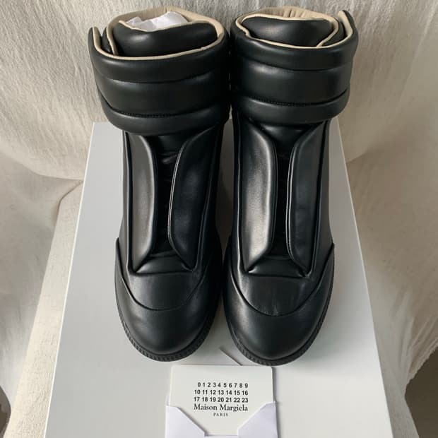 26ss 마르지엘라 퓨처 하이탑 42 