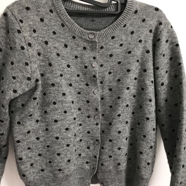 회색 도트 가디건