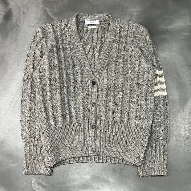  톰브라운 트위스트 케이블 가디건 y15154