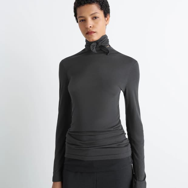 [S,M]르메르 25fw FOULARD 스카프 롱 슬리브리스 탑/콜