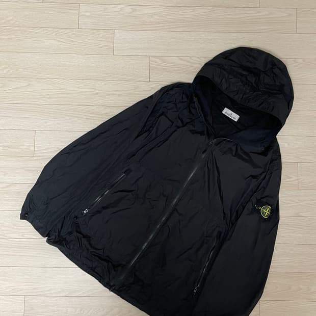 [ xxl ] 23ss 스톤 아일랜드 크링클랩스 나일론 블랙 바람막이