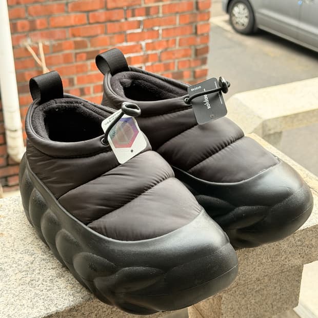 크록스 오버퍼프 쇼티 블랙 260