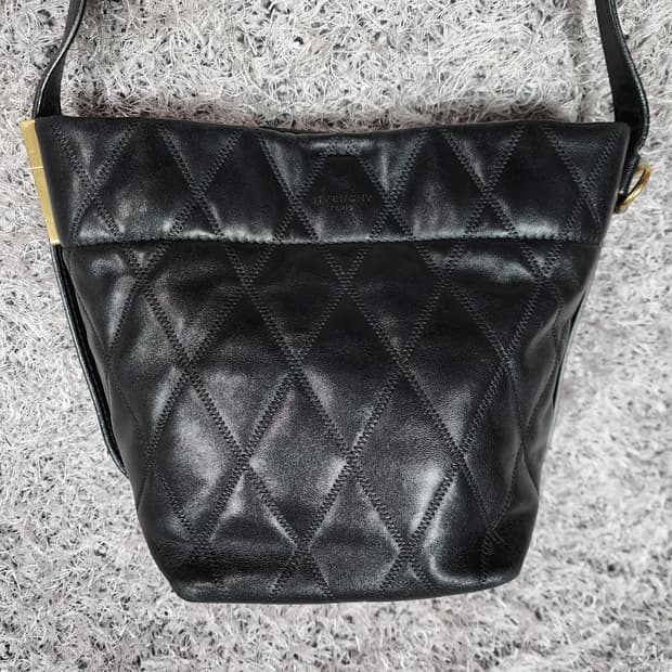 지방시 블랙 퀄티트 GV 미니 버킷백 숄더백 크로스백