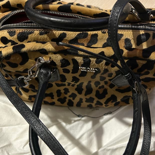 프라다 레오파드 토트백