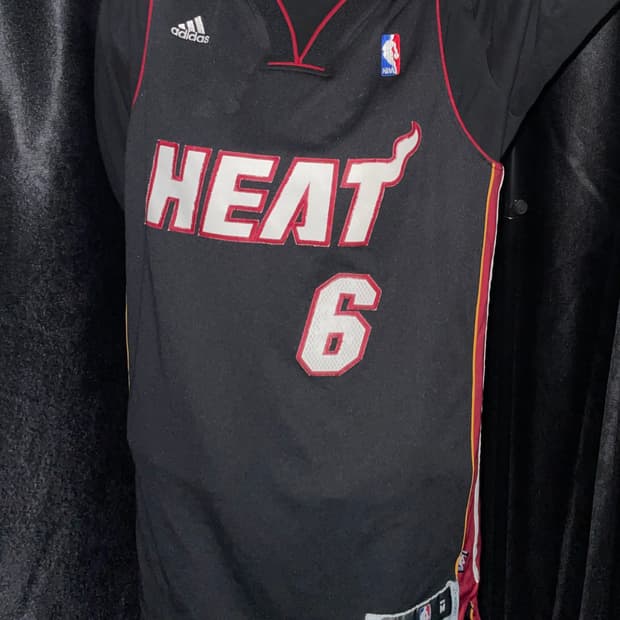 아디다스 마이애미 히트 6번 농구 유니폼