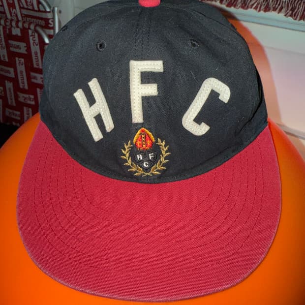 헤리티지플로스 모자