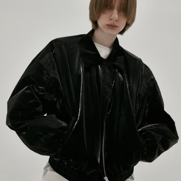 인사일런스우먼 글로시 블루종