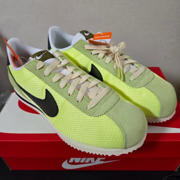 [새상품]나이키 코르테즈 텍스타일 라임