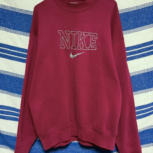 90s 나이키 자수 맨투맨