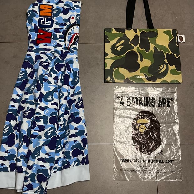 새상품급)베이프 abc카모 블루 청계 샤크 후드집업