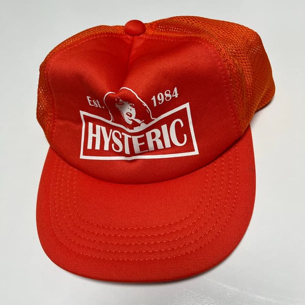 히스테릭 글레머  트러커 매쉬캡