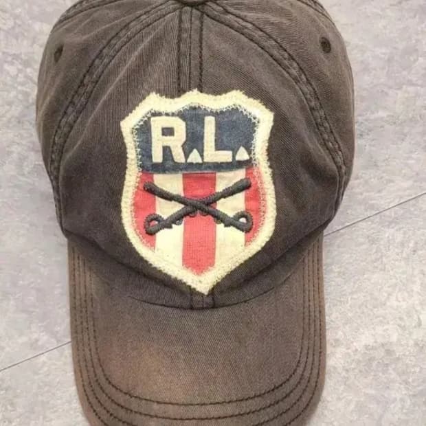 폴로 진스 방패 패치 모자