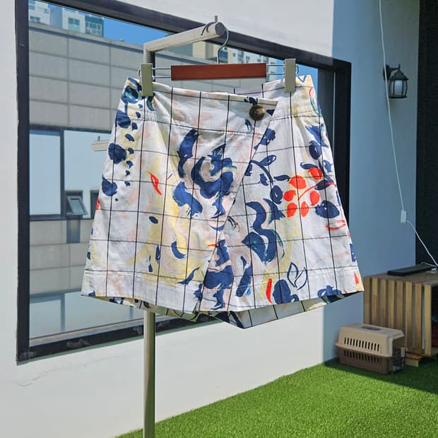 비비안웨스트우드 하프 랩 팬츠