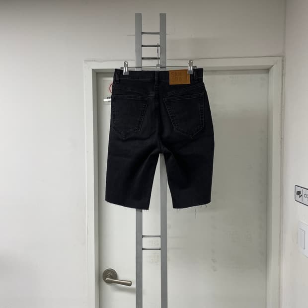 산드로 블랙 데님 반바지 36(W)
