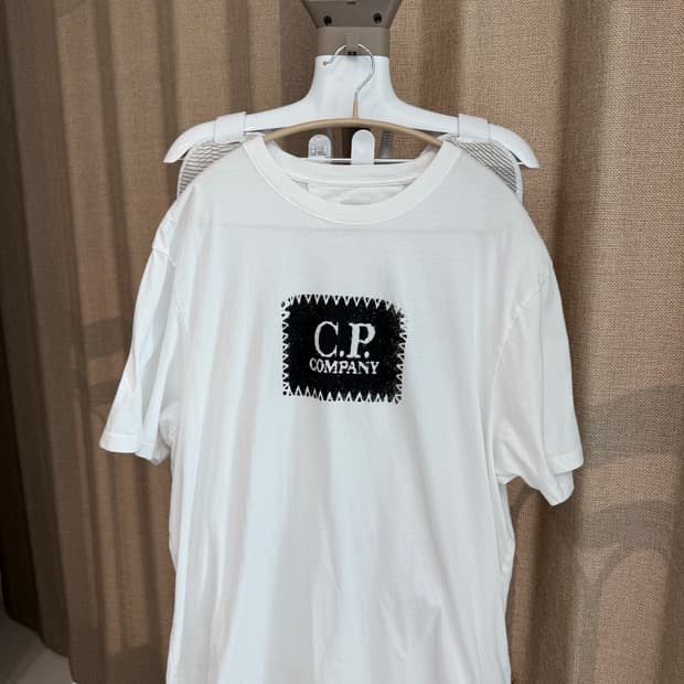 CP컴퍼니 남성 반팔 티셔츠 (105-110)