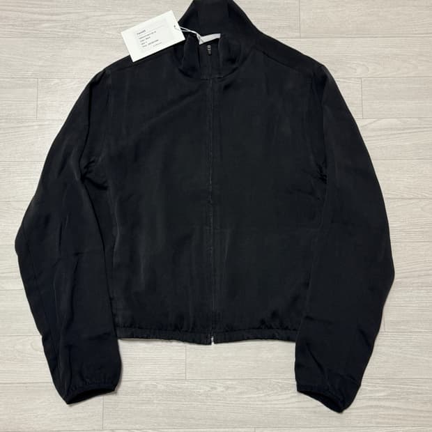 레스 테일러드 큐프라 집업 블랙 1사이즈