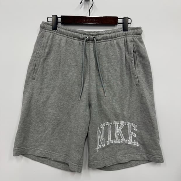 나이키 스포츠웨어 클럽 프렌치 버뮤다 팬츠