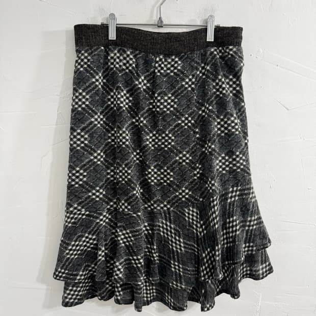 check design layered skirt