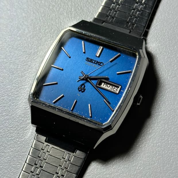 SEIKO quartz square