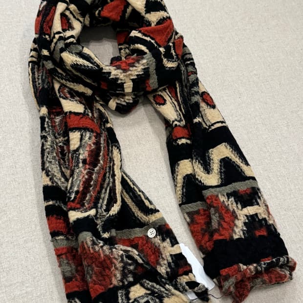 캐피탈 알라스카 레이븐 축융 울 머플러