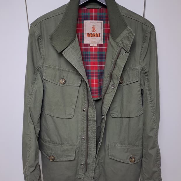 바라쿠타 필드자켓 S사이즈