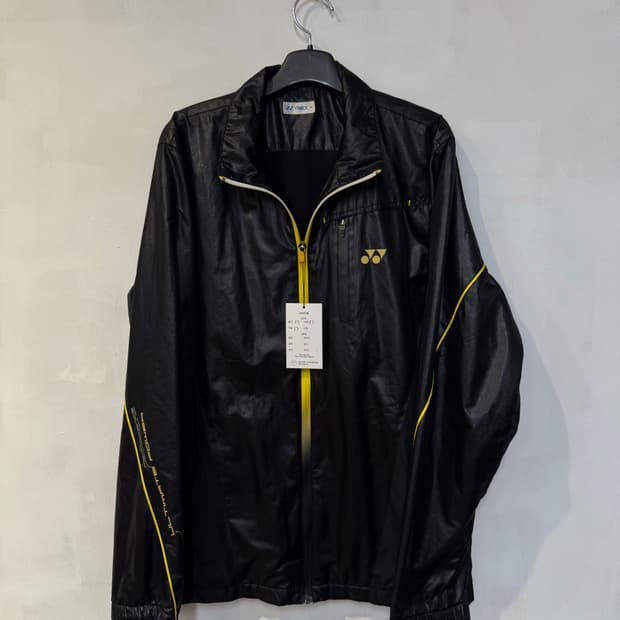 Yonex 블랙 바람막이