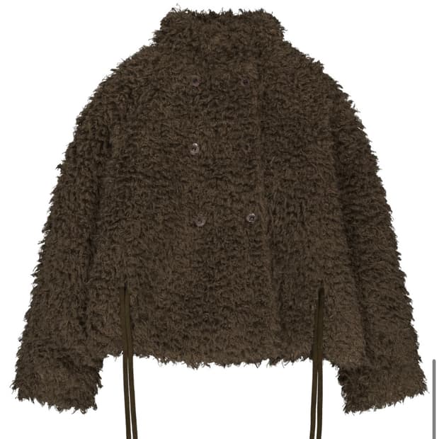 코이세이오 HAIRY FUR JACKET BROWN 구해요