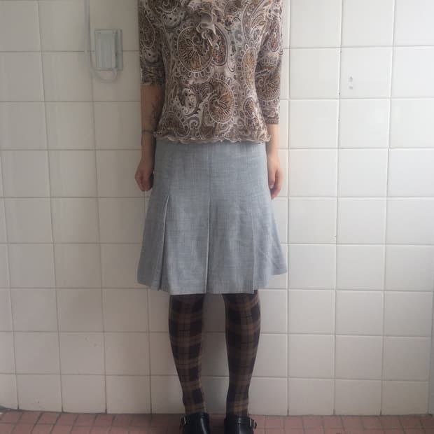 Oriental mood frill mesh top