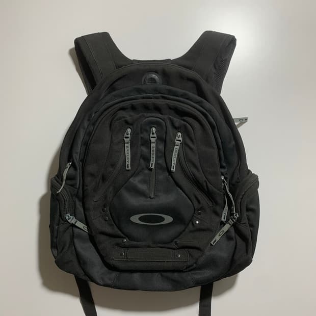 오클리 블랙 백팩 가방