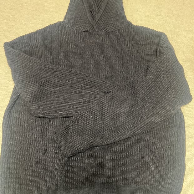 어텐션로우 후드 니트