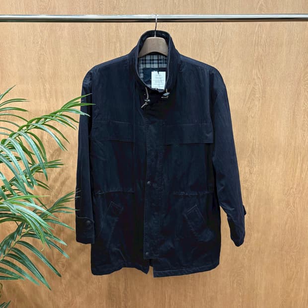 버버리 런던 캐주얼 재킷 히든 플래킷 스티치 라인 스트랩 디테일 네이비