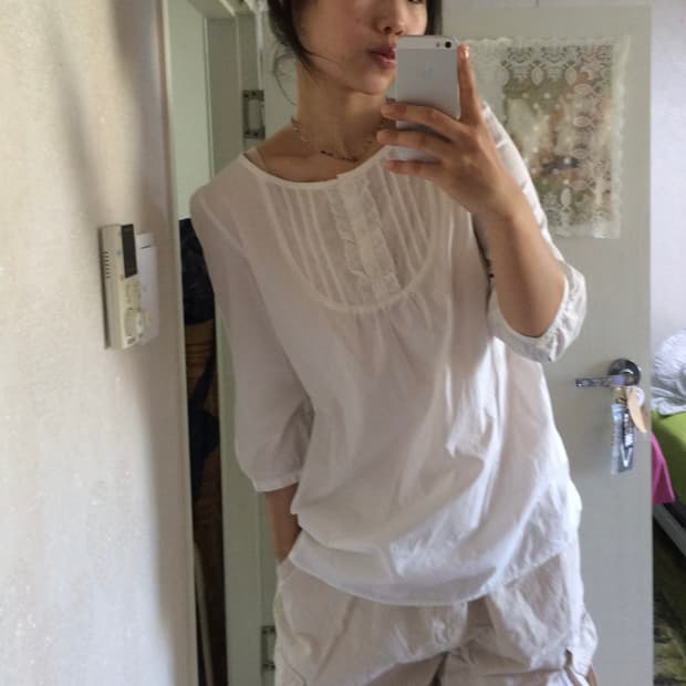 빈티지 레이스 핀턱 버튼 롱 블라우스