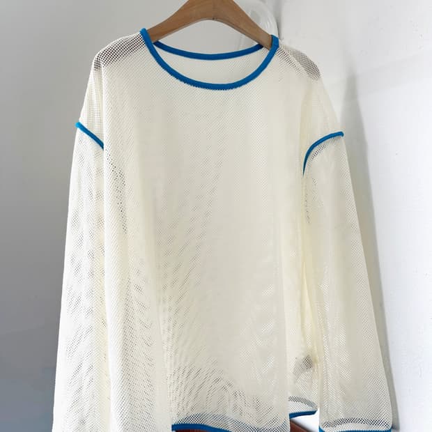 Loose gauge wide silhouette mesh top