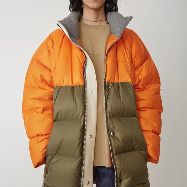 아크네스튜디오 덕다운 판매합니다