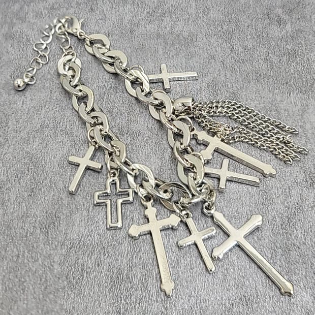 cross bracelet