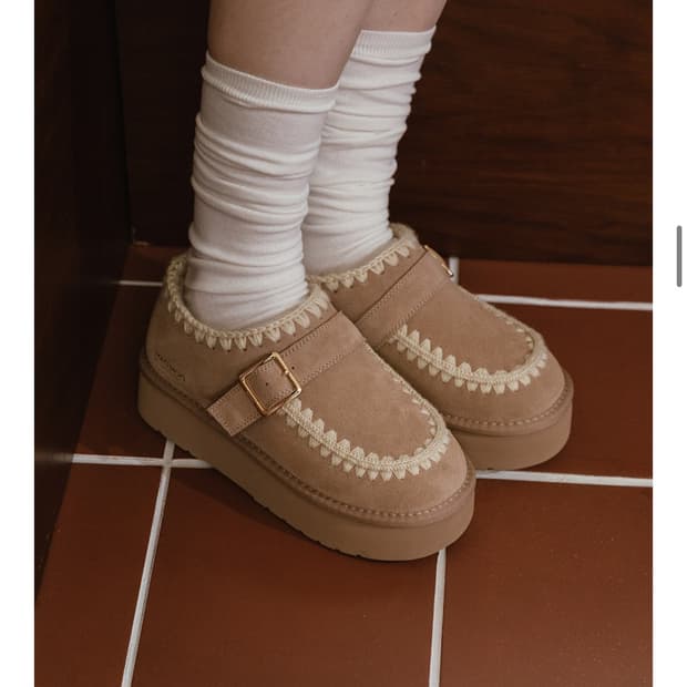  (새상품) 스티치 디테일 방한 로퍼 4cm