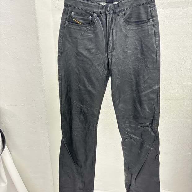 디젤 레더팬츠