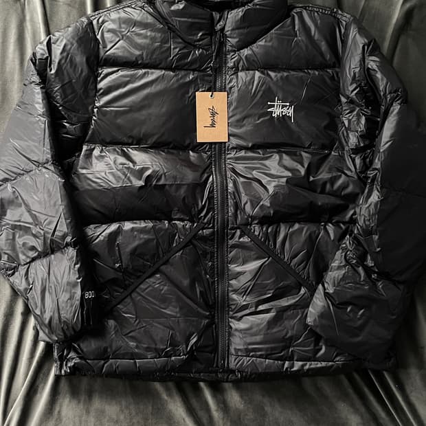 새제품 택포함 스투시 마이크로 립스탐 800 필파워 블랙 푸퍼 패딩 S