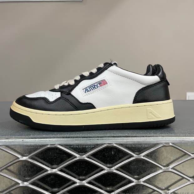 오트리 메달리스트 로우 블랙 40