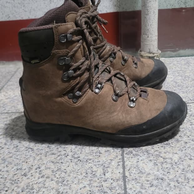 한바그 등산화