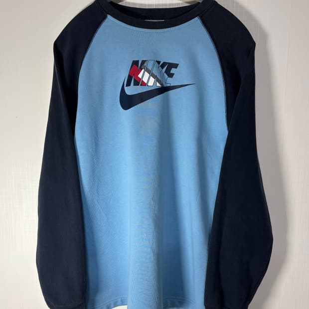 올드 나이키 스카이블루 스웻 롱슬리브 티셔츠