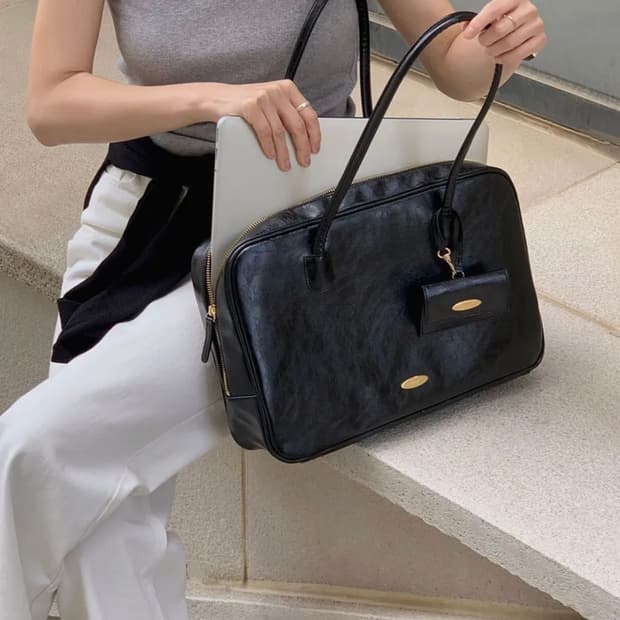 새제품/ 투아모 헤라스백 블랙 노트북 직장인 가방 숄더백 토트백 카드지갑