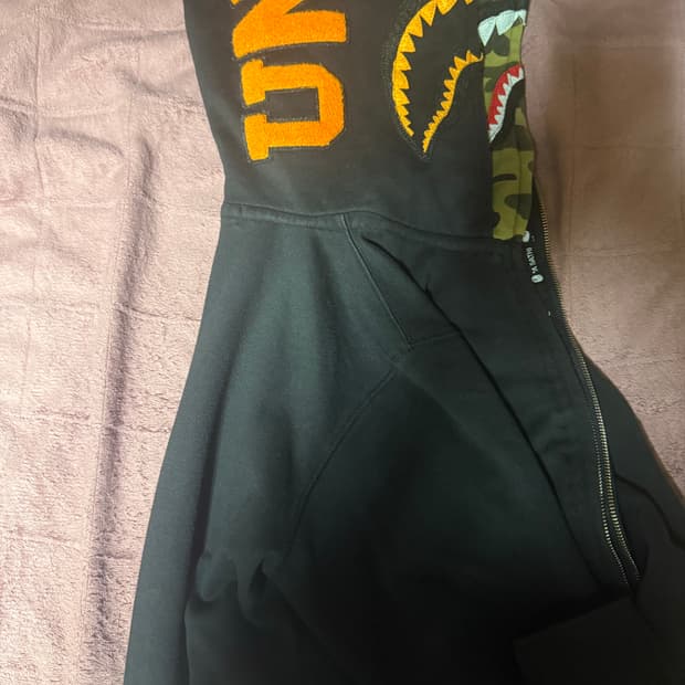 베이프 샤크 블랙 상하이 한정판 콜라보 