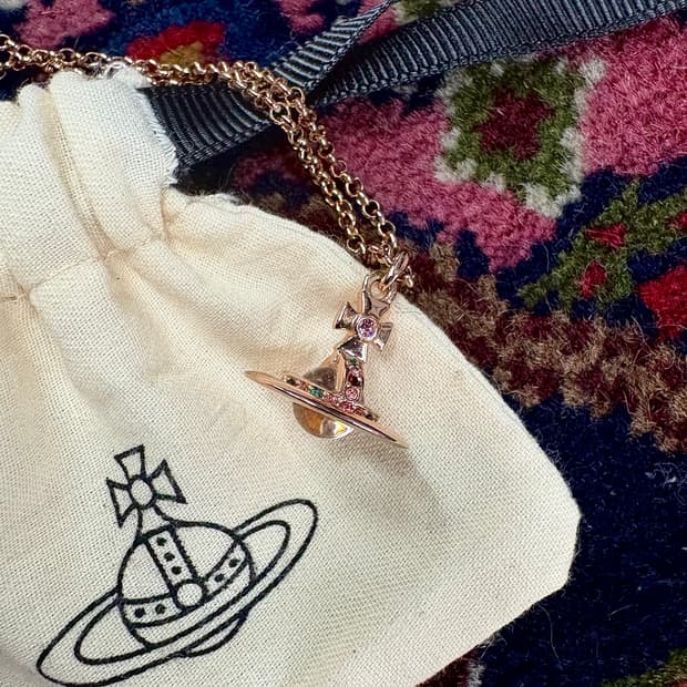 Vivienne Westwood 3D mini ORB (파우치)