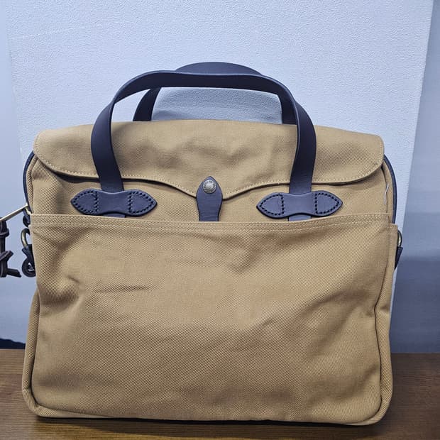 필슨 FILSON 탄 새