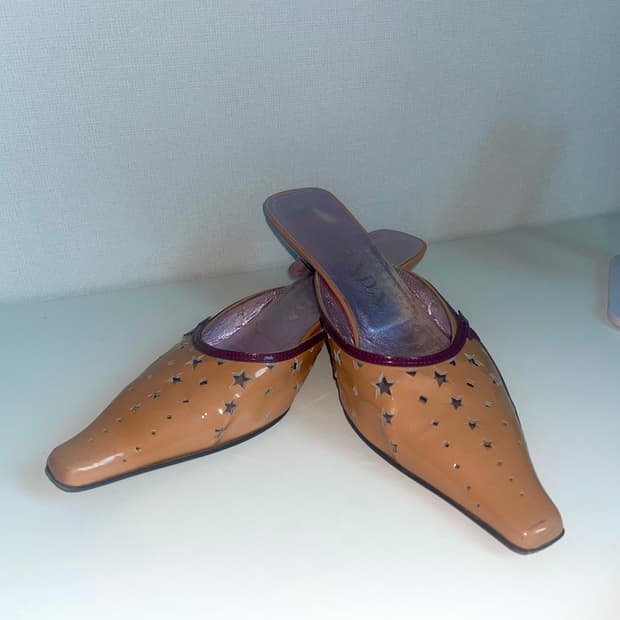 Prada 프라다 스타 키튼 힐