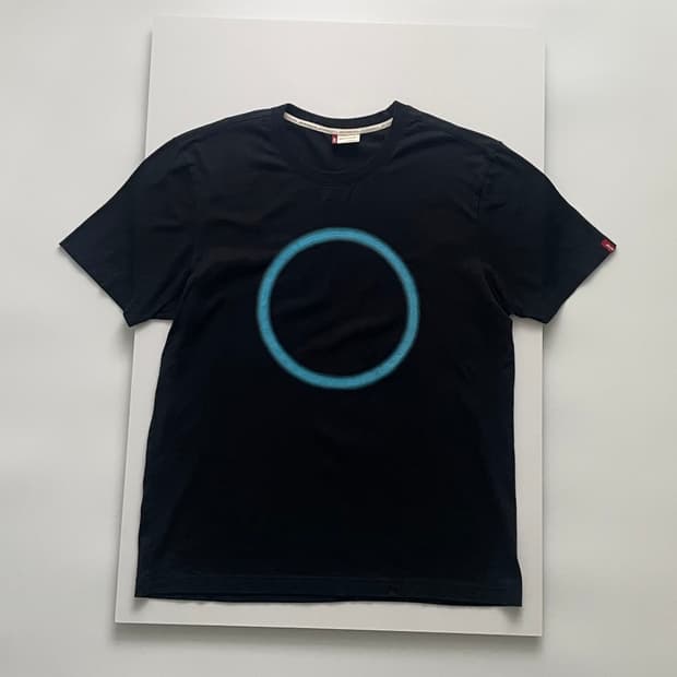 Levi's blue loop T-shirt(not for sale)