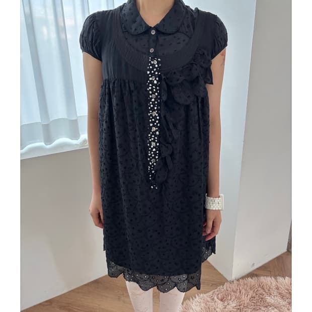 츠모리치사토 frill eyelet sleeveless 원피스