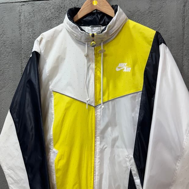 나이키 윈드러너 바람막이 (L)  